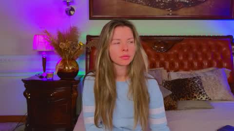 Luna Rishi online show from December 4, 8:23 am