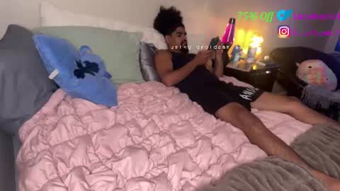 Snapshot of lunaroyale448 chatting on June 25, 7:24 am lunaroyale448 online show from June 25, 7:24 am