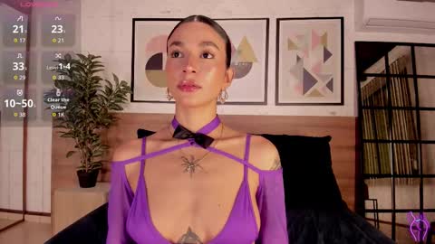 Snapshot of lunaruso chatting on November 5, 9:15 pm Luna Ruso online show from November 5, 9:15 pm