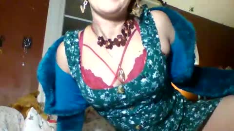 lunasecretadmirer online show from March 3, 7:36 am