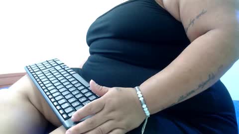 Snapshot of lunasexgirl69 chatting on February 3, 6:22 am luna online show from February 3, 6:22 am