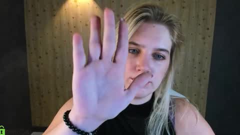 LunasShine online show from February 9, 4:05 am