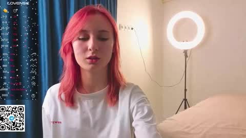 Laura online show from September 26, 3:38 pm
