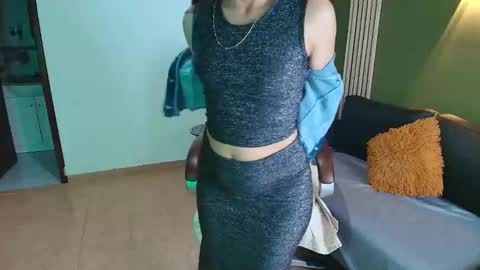   Luna velvet   online show from September 13, 1:33 pm