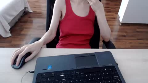 lunavibe_ online show from June 21, 11:46 am