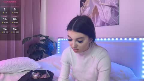 Snapshot of lunavine chatting on December 15, 10:52 am Veronica online show from December 15, 10:52 am