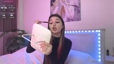 Snapshot of lunavine chatting on December 16, 11:15 am Veronica online show from December 16, 11:15 am