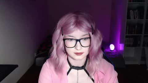 Snapshot of lunaxcherry chatting on March 2, 6:15 pm LunaXcherry online show from March 2, 6:15 pm