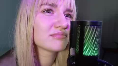 LunaXLoverx online show from October 8, 10:18 pm