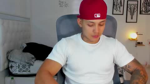 Lunay online show from March 3, 10:15 pm