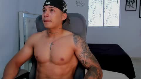 Lunay online show from March 22, 3:59 pm