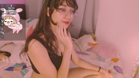 Snapshot of lunita_galaxy chatting on December 5, 3:15 am  Luna Galaxy  online show from December 5, 3:15 am