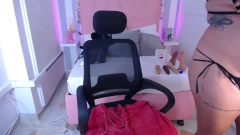 lunna_boobs20 online show from November 8, 5:07 am