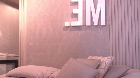 Luna  online show from November 5, 12:27 pm