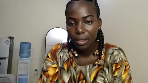 luo_queen online show from March 6, 3:03 am