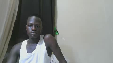 Snapshot of luoislove chatting on December 22, 6:49 pm luoislove online show from December 22, 6:49 pm