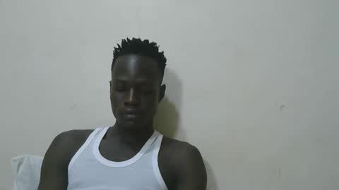 Snapshot of luoislove chatting on February 2, 5:06 am luoislove online show from February 2, 5:06 am