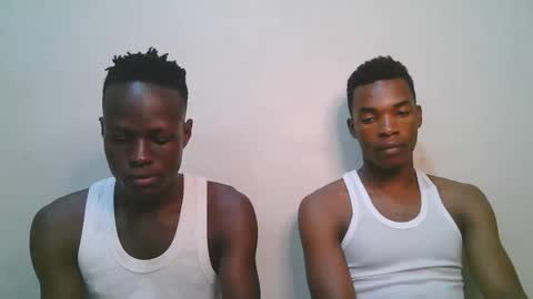 Snapshot of luoislove chatting on February 7, 6:44 pm luoislove online show from February 7, 6:44 pm