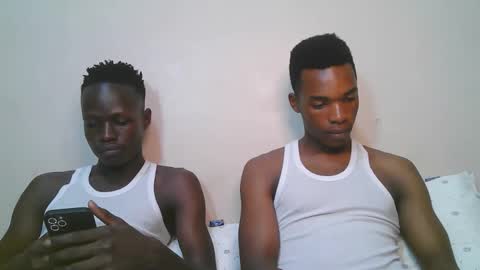 Snapshot of luoislove chatting on February 8, 8:12 pm luoislove online show from February 8, 8:12 pm