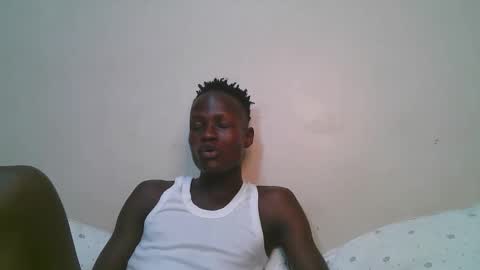 Snapshot of luoislove chatting on February 10, 7:51 pm luoislove online show from February 10, 7:51 pm