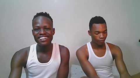 Snapshot of luoislove chatting on February 20, 8:05 am luoislove online show from February 20, 8:05 am