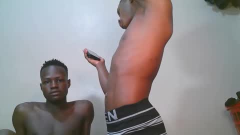 Snapshot of luoislove chatting on February 27, 8:36 am luoislove online show from February 27, 8:36 am