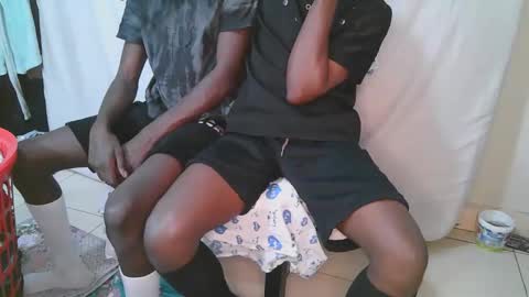 luoislove online show from March 9, 9:13 am