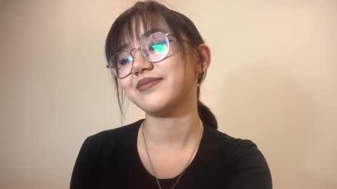 Snapshot of lupefaulker chatting on February 27, 3:12 pm Roxie online show from February 27, 3:12 pm