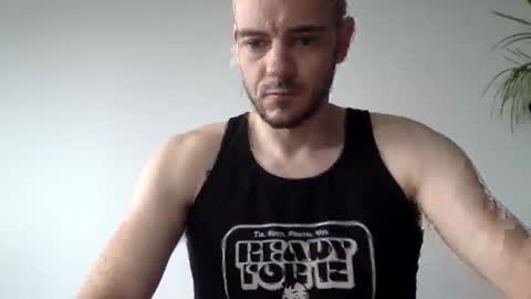 Snapshot of lupine_666 chatting on October 15, 8:25 am Lupine online show from October 15, 8:25 am