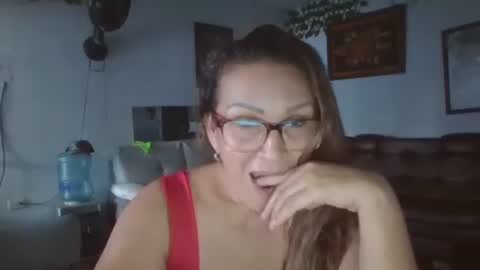 Lupita online show from November 2, 10:01 pm