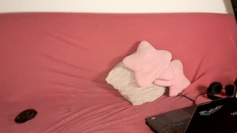 Snapshot of luros_modasy chatting on January 19, 12:17 am Luros Modasy online show from January 19, 12:17 am