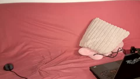 Snapshot of luros_modasy chatting on February 20, 8:36 pm Luros Modasy online show from February 20, 8:36 pm