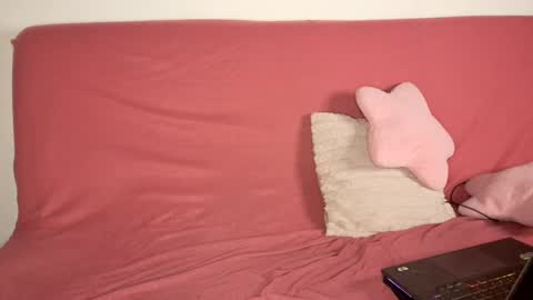 Snapshot of luros_modasy chatting on February 22, 1:33 am Luros Modasy online show from February 22, 1:33 am