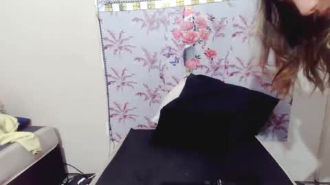 luscious_lexy online show from July 8, 4:39 am