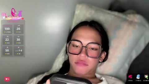 Maxie online show from April 6, 5:41 am