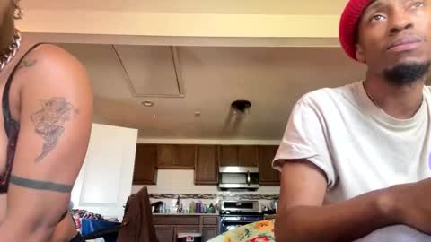 LUST online show from November 10, 5:45 pm