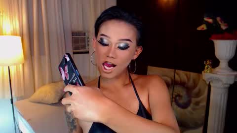 AdriannaFowks online show from March 27, 2:06 pm