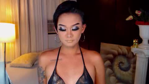 AdriannaFowks online show from April 12, 2:05 am