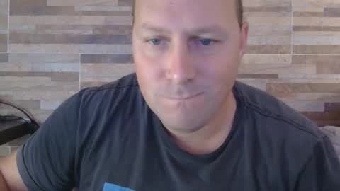 Snapshot of lustonfan chatting on April 9, 12:43 pm lustonfan online show from April 9, 12:43 pm
