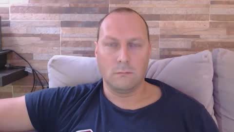 Snapshot of lustonfan chatting on April 10, 1:05 pm lustonfan online show from April 10, 1:05 pm