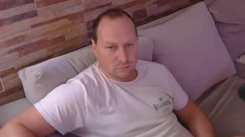 Snapshot of lustonfan chatting on May 5, 1:52 pm lustonfan online show from May 5, 1:52 pm