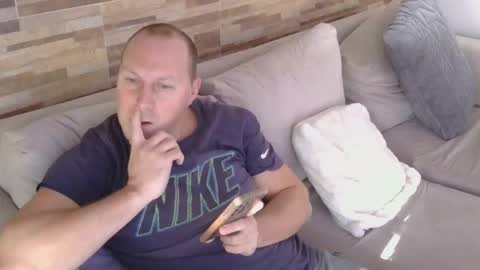 Snapshot of lustonfan chatting on May 11, 1:28 pm lustonfan online show from May 11, 1:28 pm