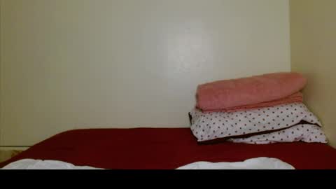 Snapshot of lustrouschoco chatting on March 29, 3:01 pm lustrous-choco online show from March 29, 3:01 pm