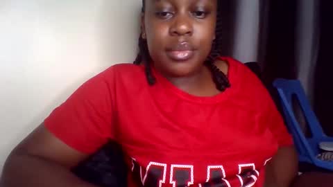 Snapshot of lustrouschoco chatting on April 9, 4:12 pm lustrous-choco online show from April 9, 4:12 pm