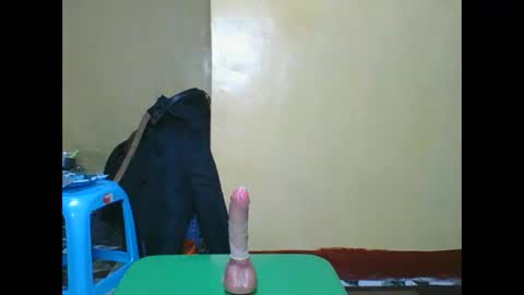 lusty_dude001 online show from December 21, 2:46 pm