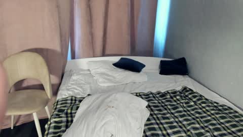 Snapshot of lusty_miss_di chatting on February 8, 10:29 am Isabel online show from February 8, 10:29 am