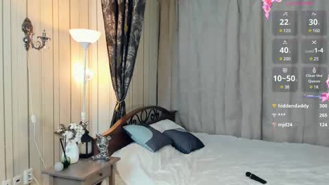 Snapshot of lusty_miss_di chatting on February 23, 1:13 am Isabel online show from February 23, 1:13 am