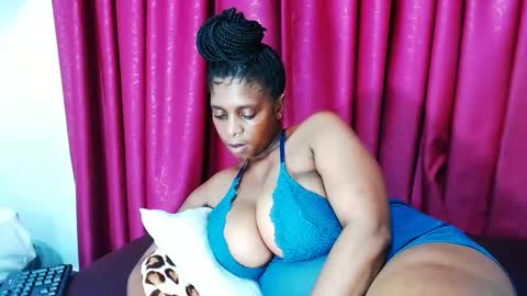 lustydesirex online show from December 12, 4:37 am