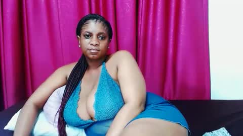 Snapshot of lustydesirex chatting on October 14, 11:27 pm lustydesirex online show from October 14, 11:27 pm
