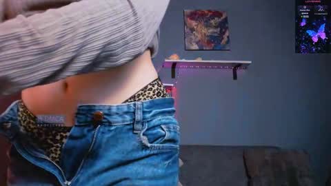 lusy_puff online show from December 2, 3:58 pm